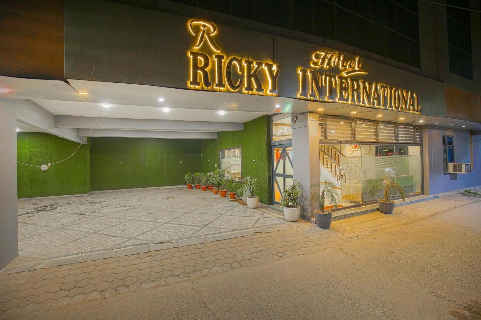 Hotel Ricky By Sahibs Group Amritsar Luaran gambar